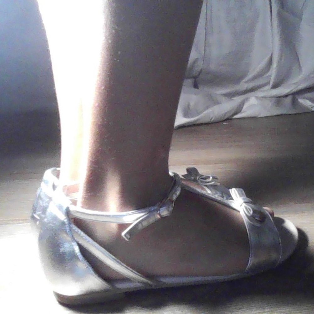 ruby and bloom sandles